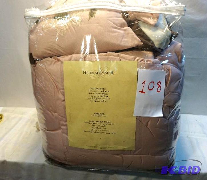 lot 108 image: High Gate Manor Queen Size Bed In A Bag Comfo...