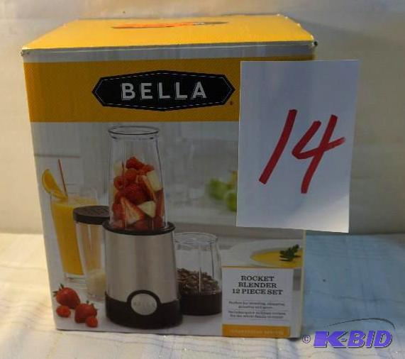 lot 14 image: Bella Brand 12 PC Rocket Mini Blender Set Sli...
