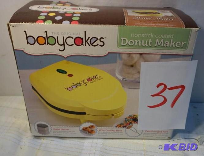 lot 37 image: The Original Baby Cakes Brand Non Stick Coate...