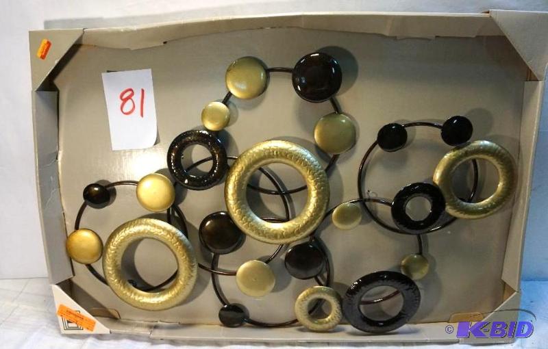 lot 81 image: Stratton Home Decor Abstarct Wall Art Measure...