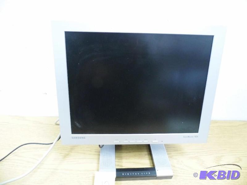 15 Samsung Monitor