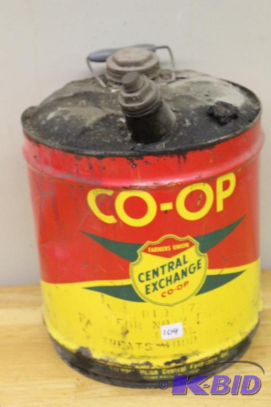 lot 109 image: Farmers Union&nbspVintage 5 Gallon Can, empt...