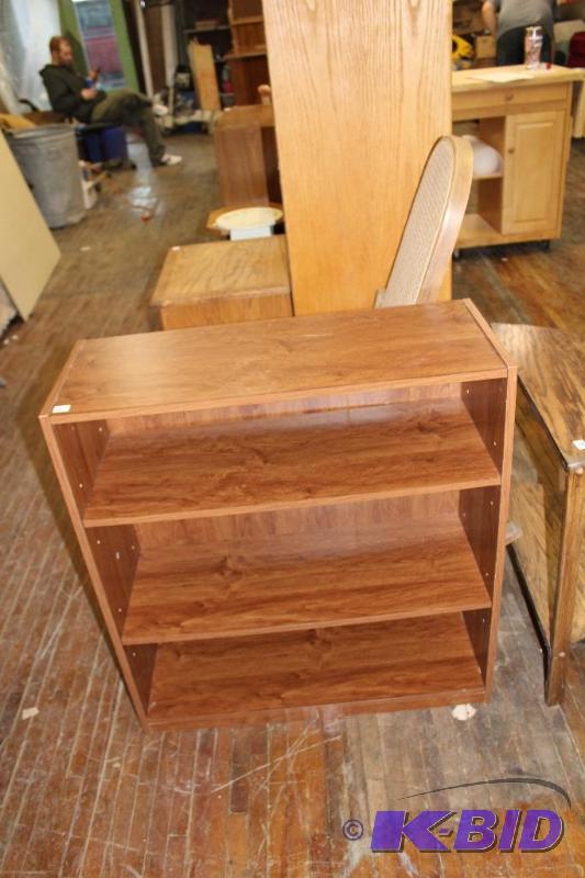 lot 11 image: Bookshelf   Good Condition ...