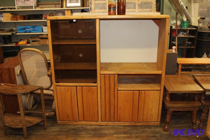 lot 13 image: Solid Wood Entertainment Center   Nice g...