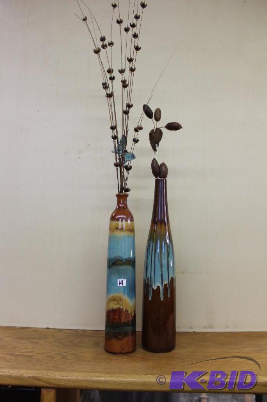 lot 14 image: Pair of tall decorative vases, beautiful cond...