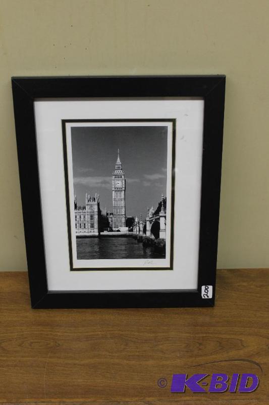 lot 200 image: Big Ben & The House of Parliament Framed Print