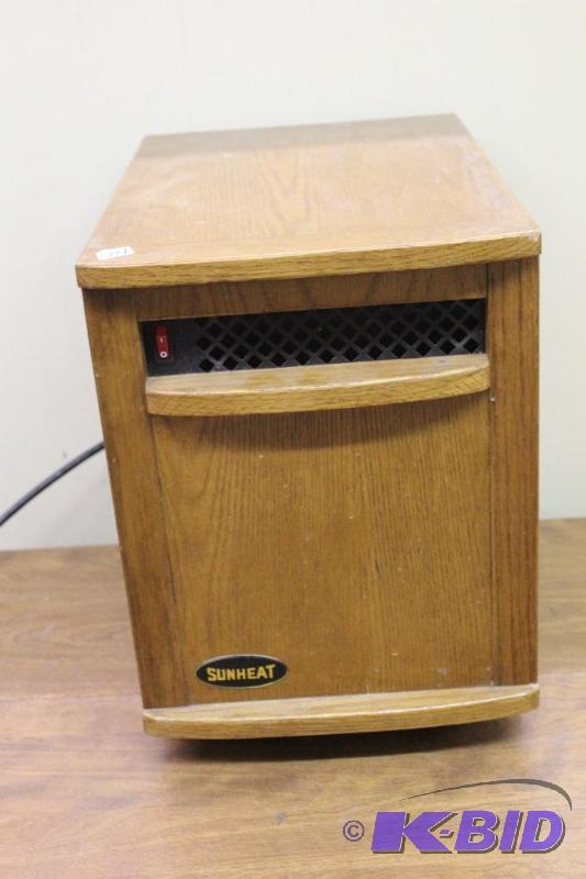 lot 24 image: Space Heater