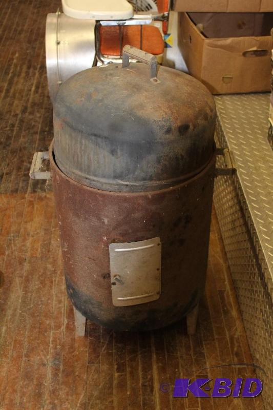 lot 254 image: Smoker ...