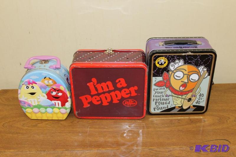 lot 277 image: 3 Lunchboxes ...