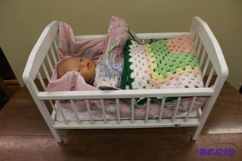 lot 32 image: Small Toy Crib Set