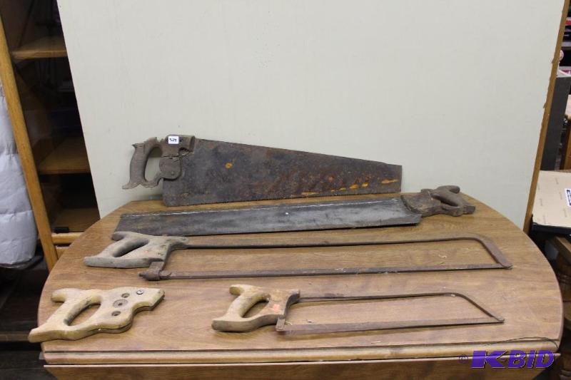 lot 323 image: Collection of Vintage Saws ...