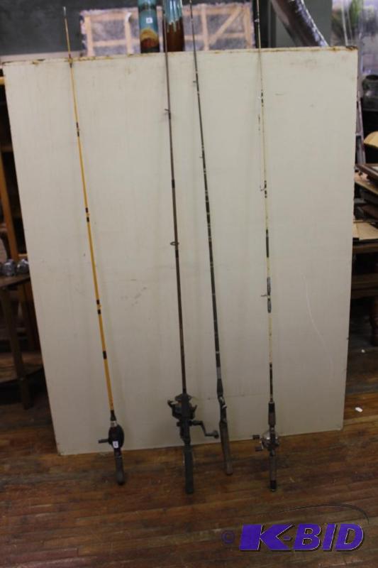 lot 335 image: Vintage Fishing Rods and Reels...