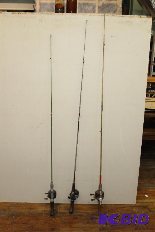 lot 337 image: Vintage Fishing Rods and Reels...