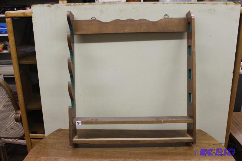lot 34 image: Gun Rack...