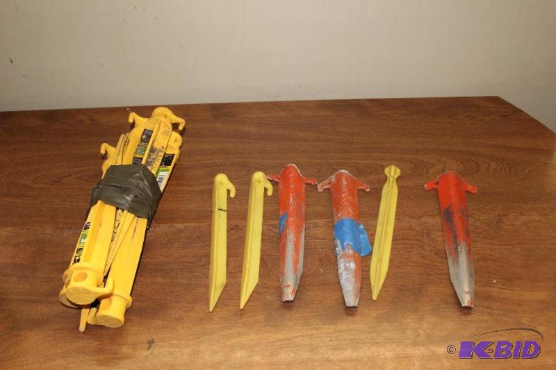 lot 369 image: Tent Spikes ...