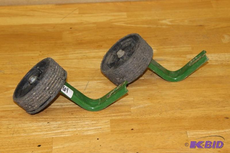 lot 61 image: Pair of Wheels ...