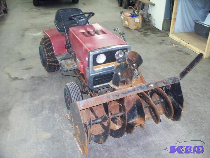 MTD 40&quot snow blower 16Hp briggs  statto...