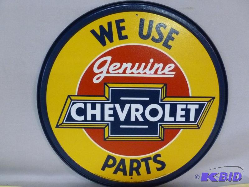 lot 10 image: Collectible Genuine Chevrolet Parts Metal Sig...