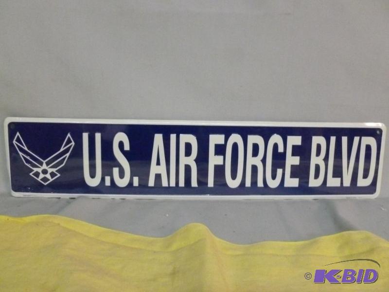 lot 107 image: Collectible U.S Air Force Blvd. Embossed Meta...