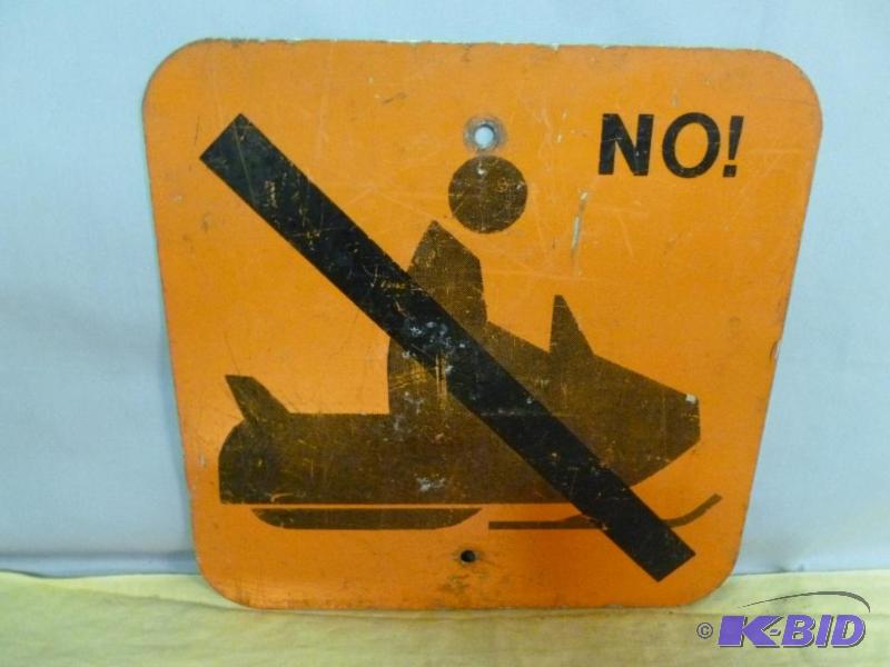 lot 128 image: Heavy Gage Metal Trail Sign That Measures 12&...