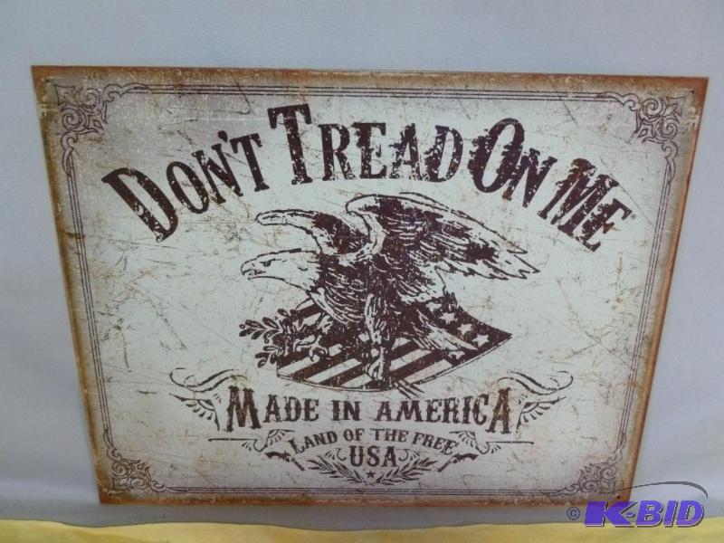 lot 24 image: Collectible Dont Tread On Me&nbspMetal Sign...