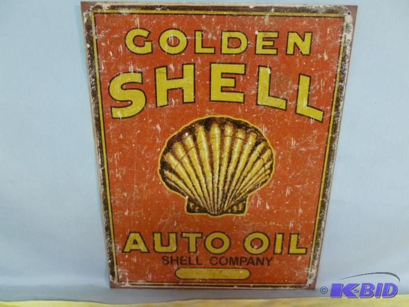 lot 27 image: Collectible Golden Shell Auto Oil&nbspMetal ...