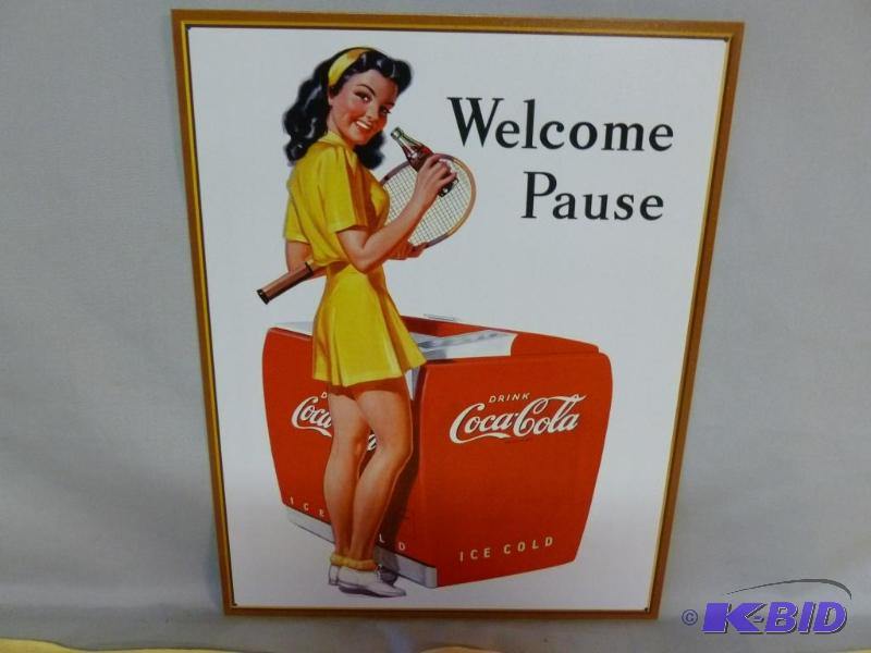 lot 46 image: Collectible Welcome Pause Drink Coca-Cola&nbs...