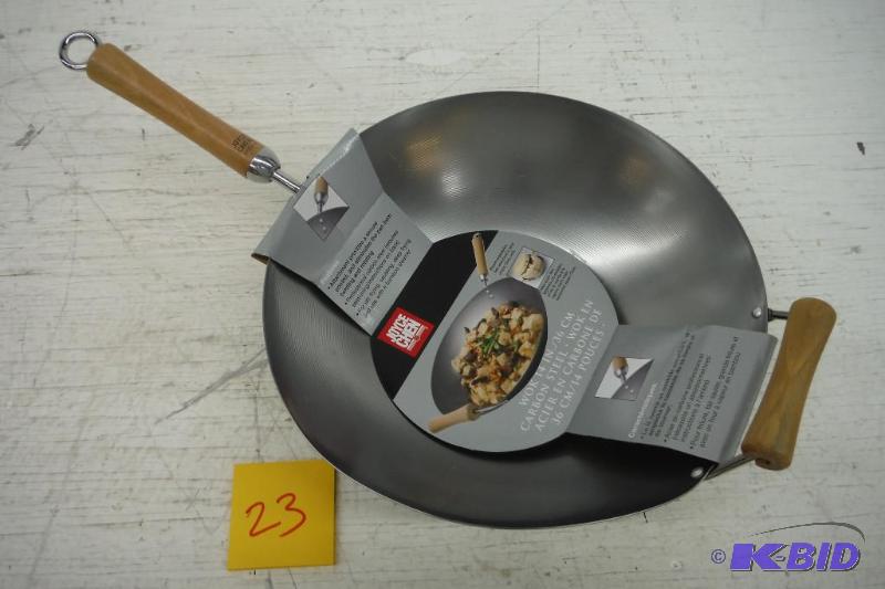 lot 23 image: Joyce Chen 21-9978, Classic Series 14 Inch Carbon Steel Wok