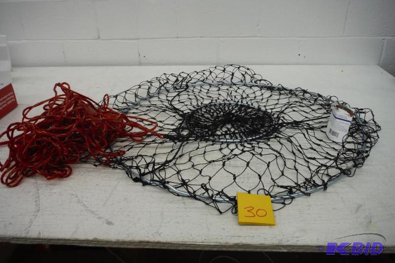 lot 30 image: Promar 32-Inch Lobster and Crab Net, New