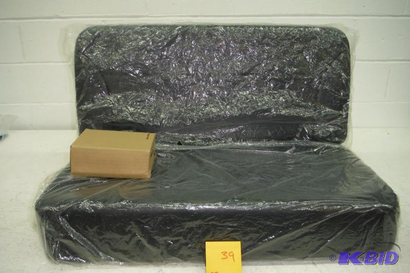 lot 39 image: Bestop Inc. 39437-01 TrailMax II Black Crush All-Vinyl Fixed Rear Bench Seat for 55-95 CJ5, CJ7 and Wr,This item is new waccessory box
