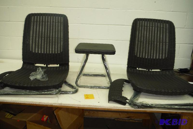 lot 5 image: Keter 3-Piece Rio Patio Set,  new,