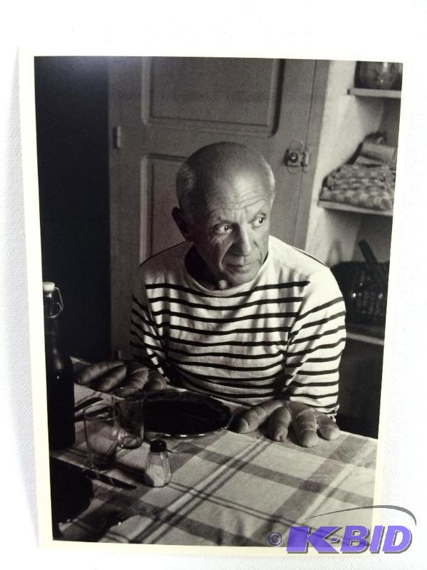 lot 20 image: Vintage Postcards - Picasso with bread hands  & 3 Color renderings of his Drawings - 4 total