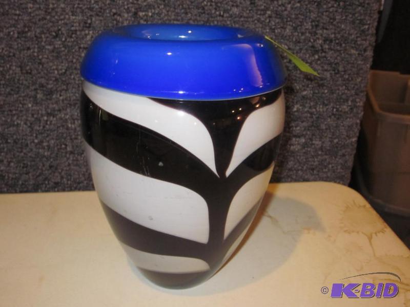 Decorative blown glass vase.&nbsp  &nbsp  &...
