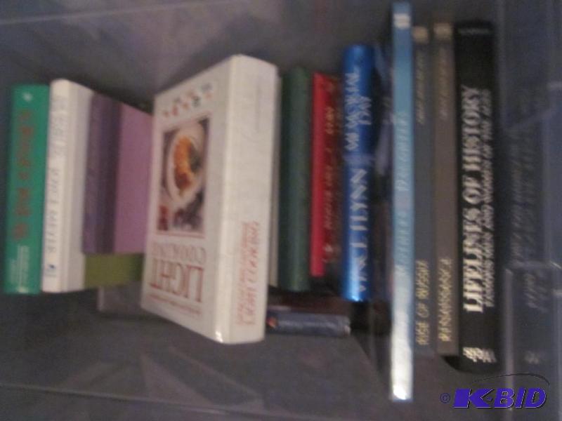Lot of decorative coffee table and bookshelf ...