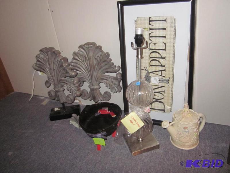 Large lot of decorative items that have damag...