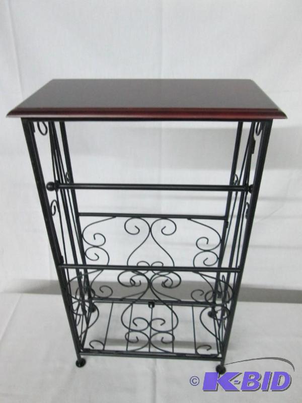 lot 30 image: Bath Organizer