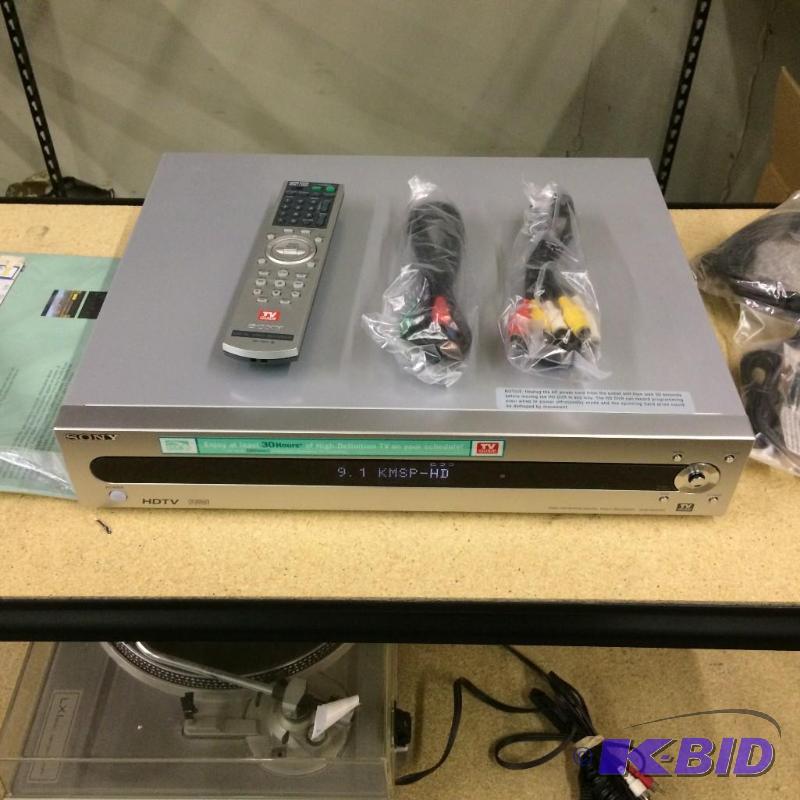 lot 13 image: Sony DHG-HDD250 250GB HD Digital Video Record...