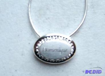 lot 24 image: Womans Necklace - &quotDomenigue" - 20&...