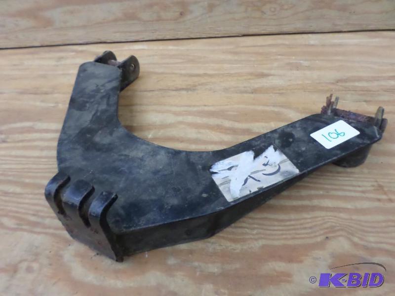 lot 106 image: Western Plow Lift Bar...