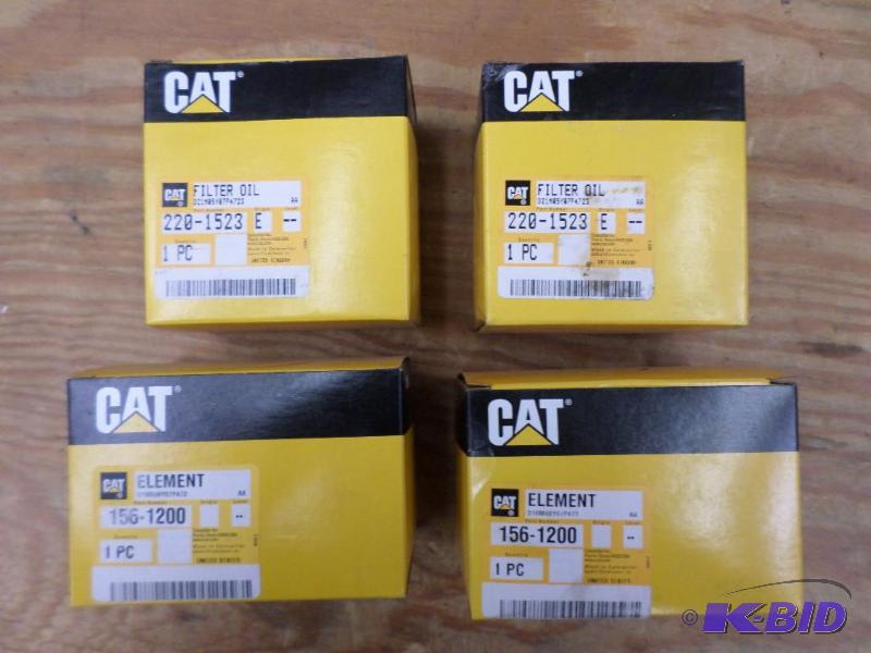 lot 111 image: (4) New CAT Parts (2) Oil Filters & (2) ...