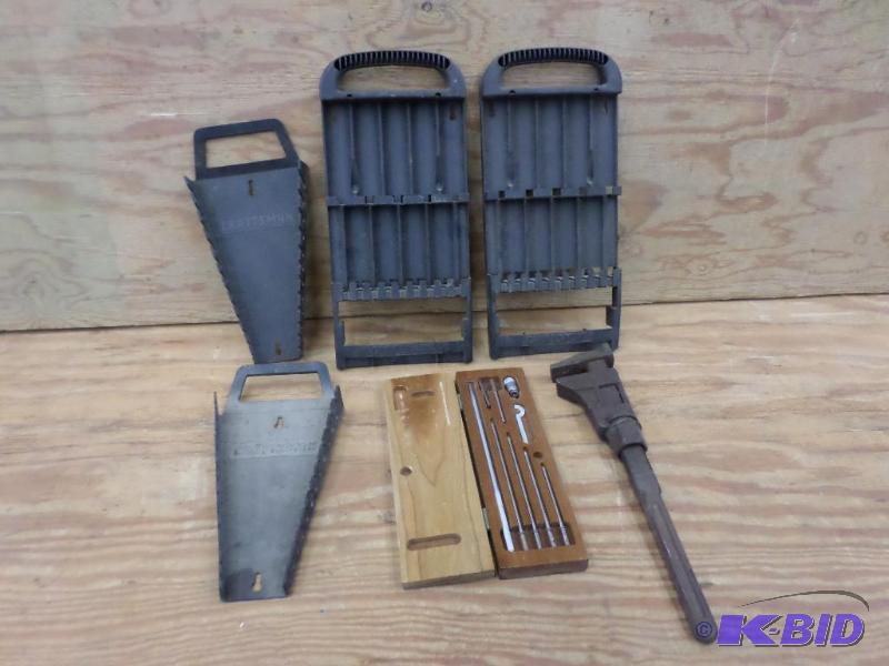 lot 113 image: Lot Of Misc Tool Holders, Cases, Etc...