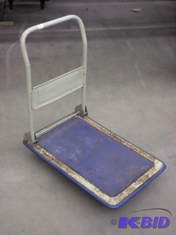 lot 120 image: 18&quotx30" Shop Cart...