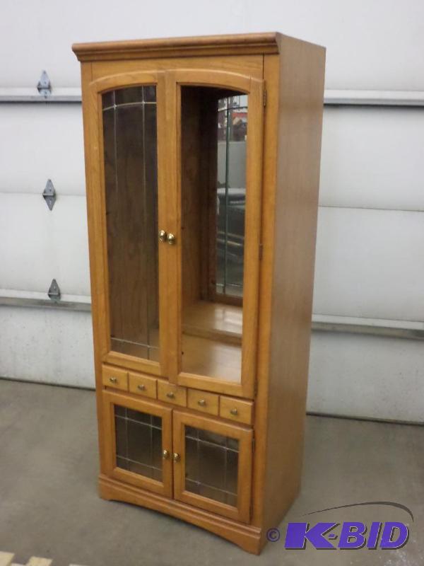 lot 19 image: Oak Display Hutch With 120Volt Lighting, Lead...