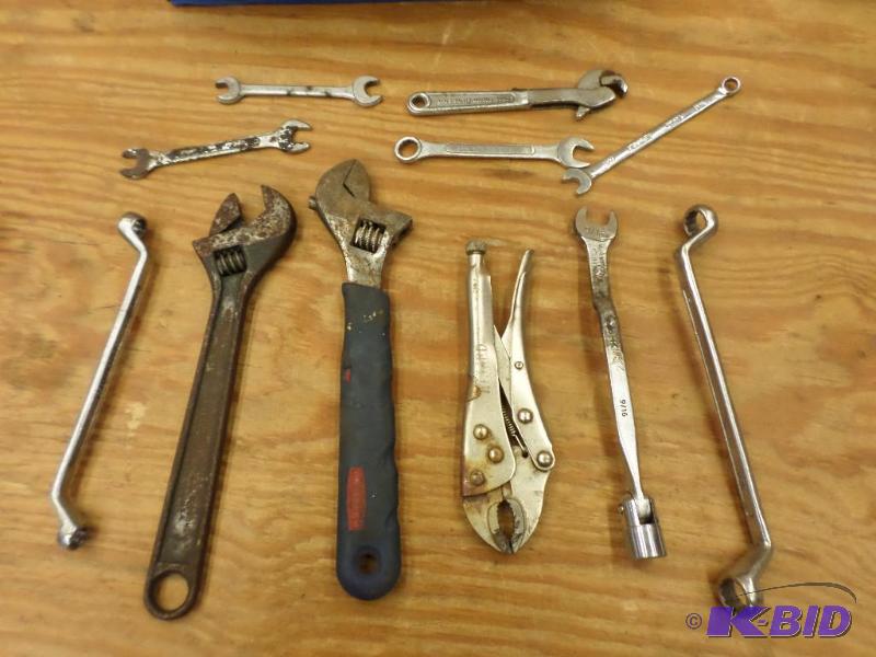 lot 47 image: Lot Of Misc Hand Tools...
