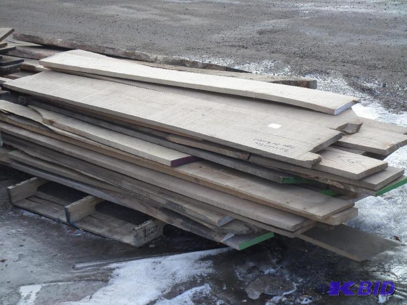 lot 5 image: Pallet Of Approx 200 Board Feet Of Rough Cut ...