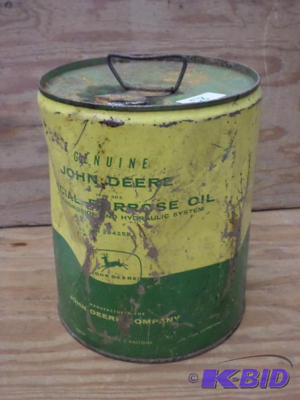 lot 58 image: Vintage 5-Gallon John Deere Special Purpose O...