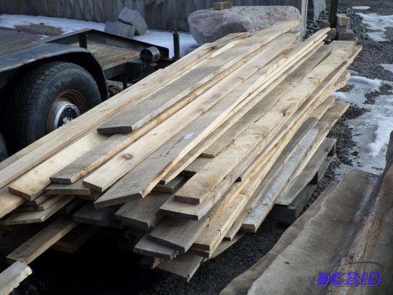 lot 6 image: Pallet Of Approx 200 Board Feet Of Rough Cut ...
