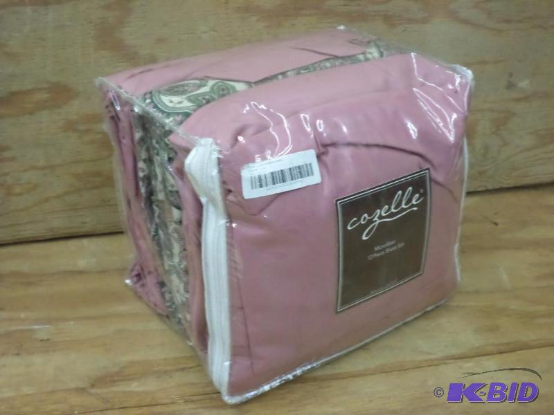 lot 90 image: New Cazelle 12-Piece Microfiber Queen Sheet S...
