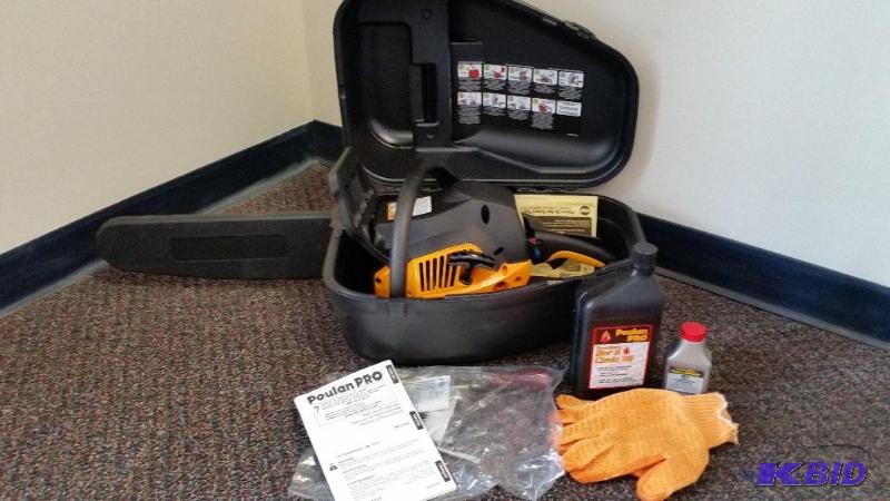 Poulan Pro 18  Chainsaw wcase New in Box