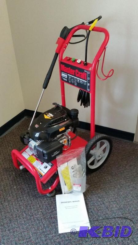 Master Craft 2500 PSI Gas Pressure Washer  Brand New Assembled out of Box